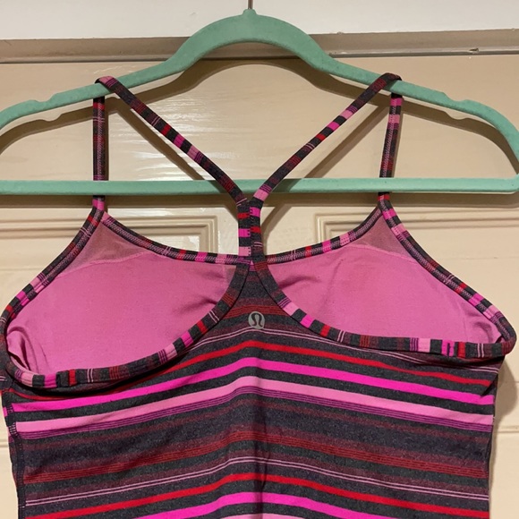 Perfect Lululemon tank - Picture 3 of 3